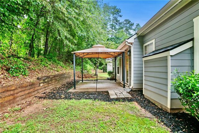 3809 Clear Lake Way NW, Acworth, GA 30101