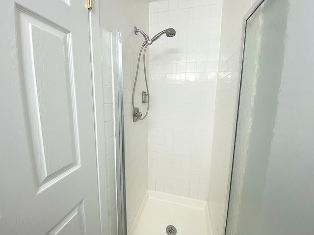 182 S Waters Edge Drive 201, Glendale Heights, IL 60139