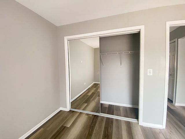 182 S Waters Edge Drive 201, Glendale Heights, IL 60139