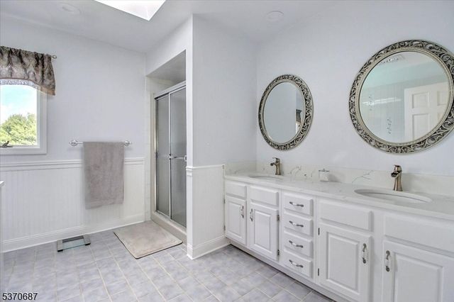 17 Lambert Dr, Sparta Twp., NJ 07871