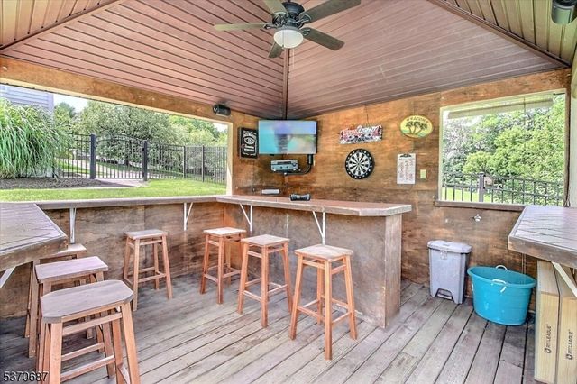 17 Lambert Dr, Sparta Twp., NJ 07871