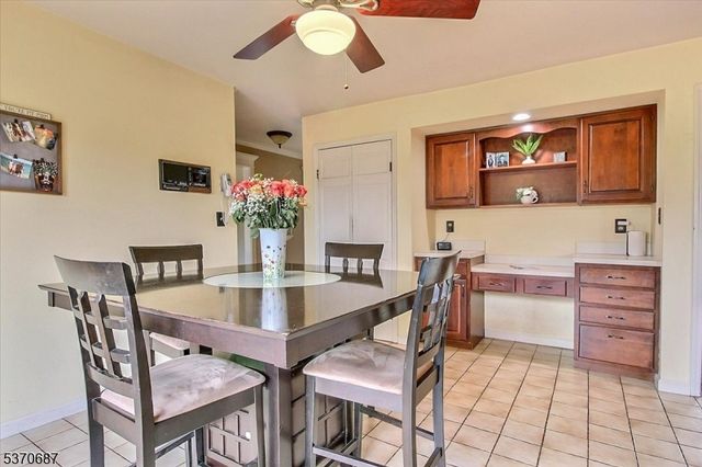 17 Lambert Dr, Sparta Twp., NJ 07871