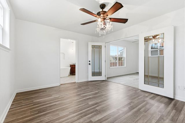 2111 Carter Way, Hanford, CA 93230