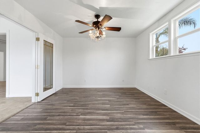 2111 Carter Way, Hanford, CA 93230