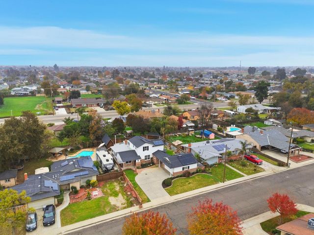 2111 Carter Way, Hanford, CA 93230