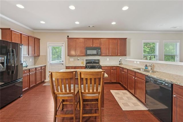 6108 Pierless Avenue, Sugar Hill, GA 30518