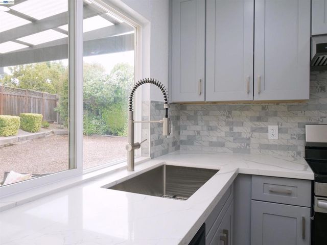 20 Yale Ct, San Ramon, CA 94583