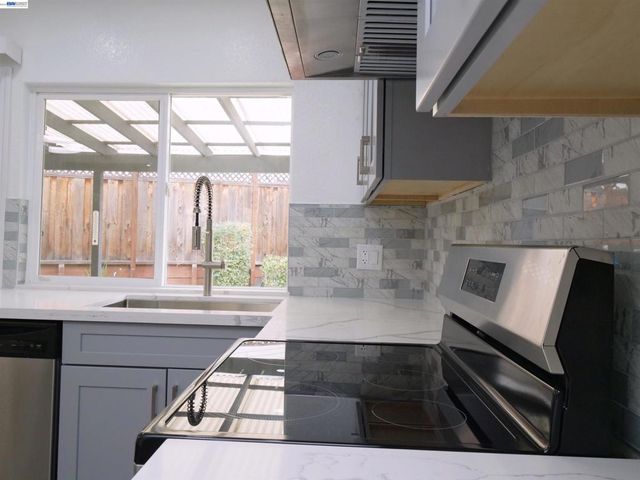 20 Yale Ct, San Ramon, CA 94583