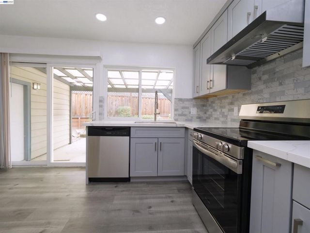 20 Yale Ct, San Ramon, CA 94583