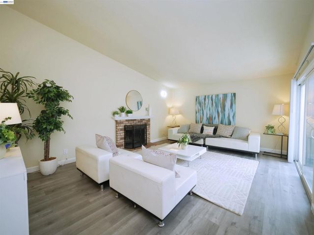 20 Yale Ct, San Ramon, CA 94583