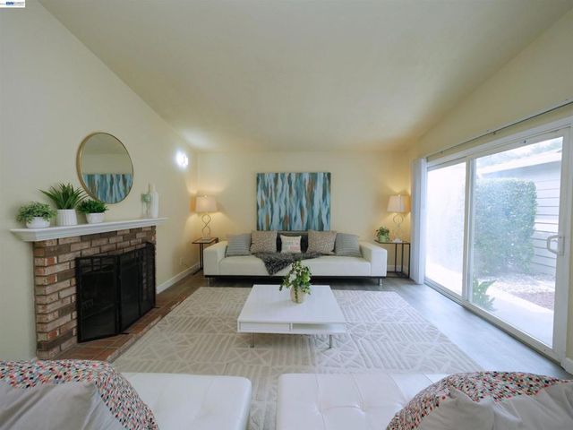 20 Yale Ct, San Ramon, CA 94583