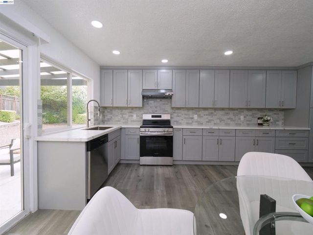 20 Yale Ct, San Ramon, CA 94583