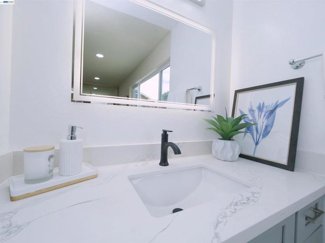 20 Yale Ct, San Ramon, CA 94583