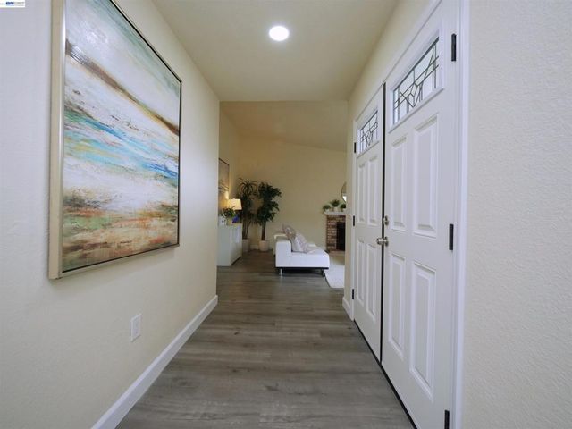 20 Yale Ct, San Ramon, CA 94583