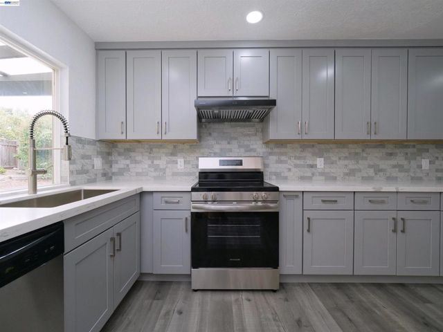 20 Yale Ct, San Ramon, CA 94583