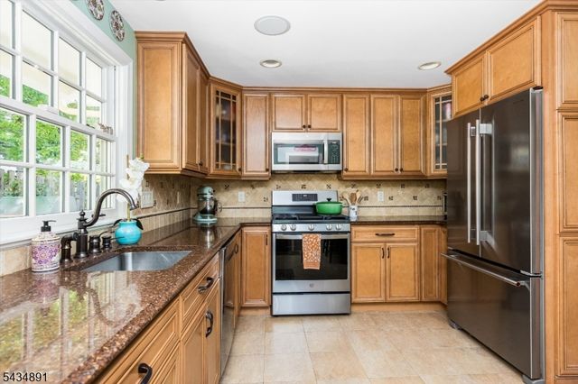 90 Stonehouse Rd, Glen Ridge Boro Twp., NJ 07028