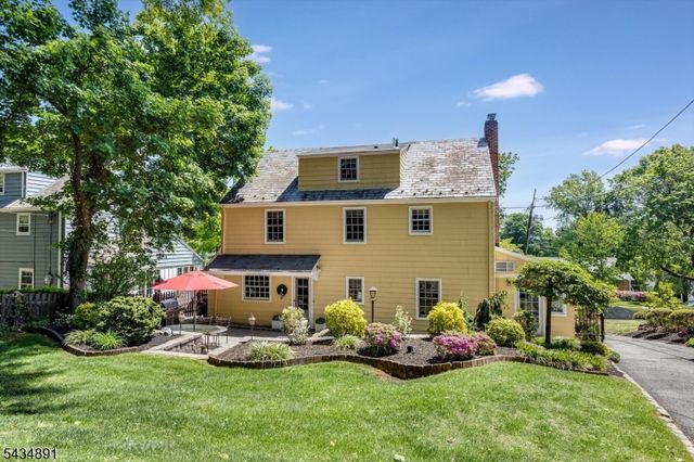 90 Stonehouse Rd, Glen Ridge Boro Twp., NJ 07028