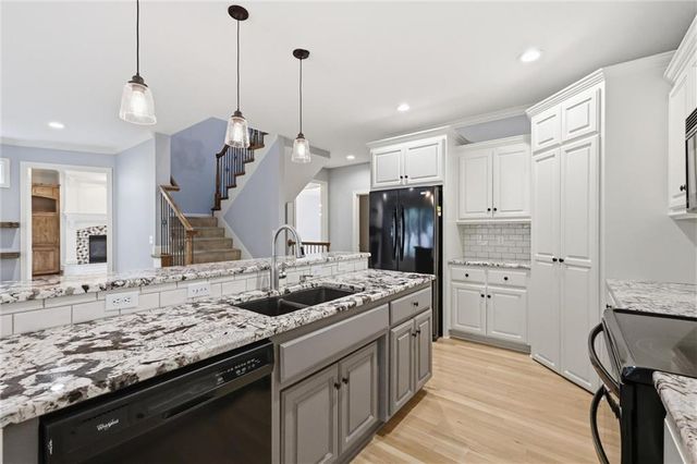16118 S LOCUST Street, Olathe, KS 66062