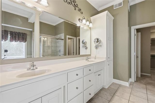 16118 S LOCUST Street, Olathe, KS 66062