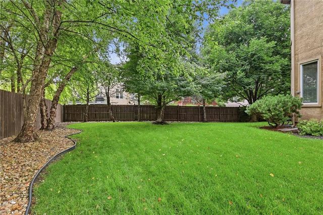 16118 S LOCUST Street, Olathe, KS 66062