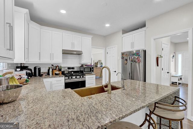 3960 Oak Park Drive, Suwanee, GA 30024