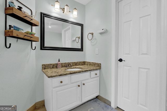 3960 Oak Park Drive, Suwanee, GA 30024