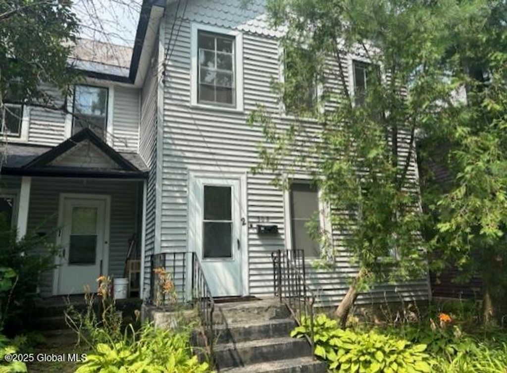 305 Nelson Avenue 2, Saratoga Springs, NY 12866