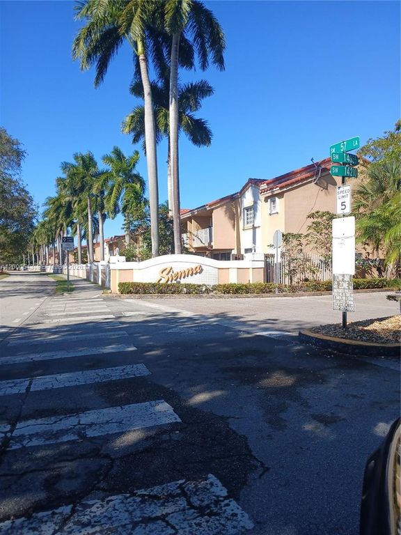 14345 SW 57th Ln 5-14, Miami, FL 33183