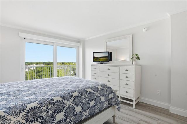 1300 Gulf Shore BLVD N # 603, Naples, FL 34102