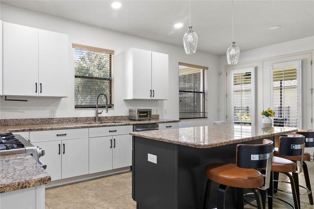 7931 HAMPTON LAKE DRIVE, Tampa, FL 33647