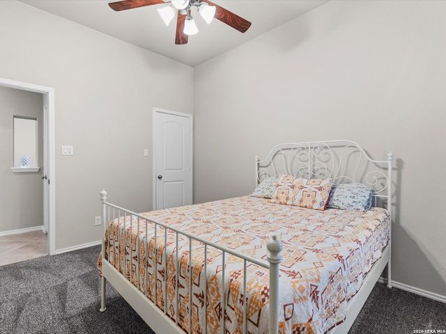 217 SPLIT RAIL DR, San Marcos, TX 78666