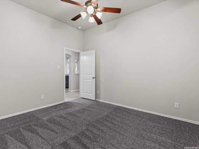 217 SPLIT RAIL DR, San Marcos, TX 78666