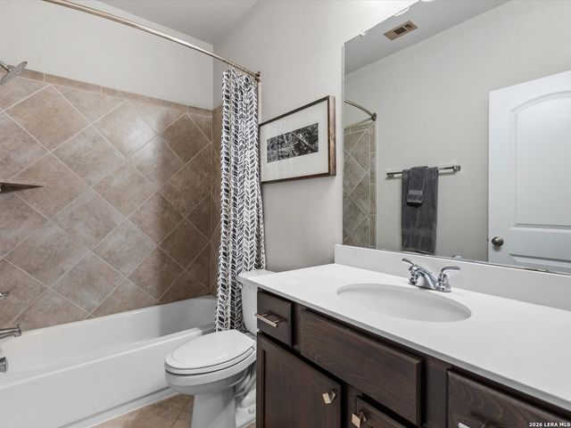 217 SPLIT RAIL DR, San Marcos, TX 78666