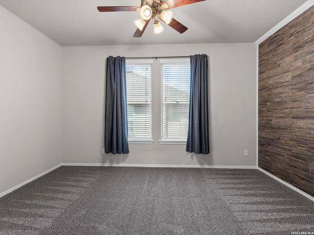 217 SPLIT RAIL DR, San Marcos, TX 78666