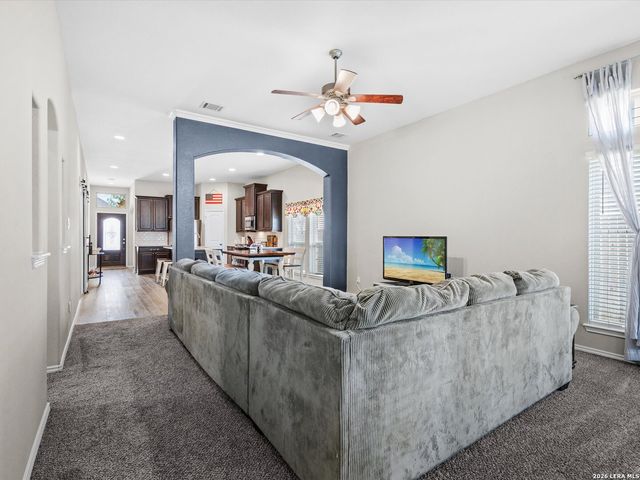 217 SPLIT RAIL DR, San Marcos, TX 78666