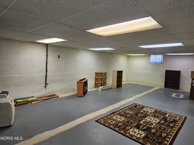 655 Clinton Court, Findlay, OH 45840