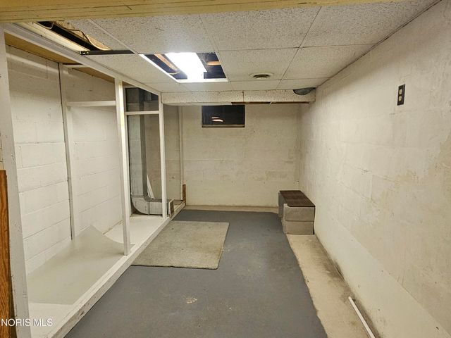 655 Clinton Court, Findlay, OH 45840