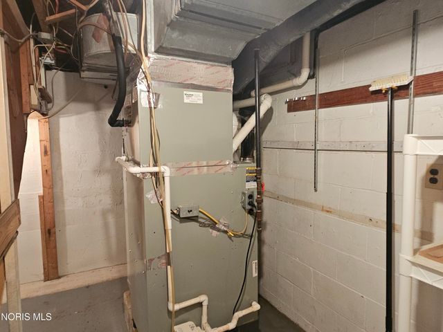 655 Clinton Court, Findlay, OH 45840