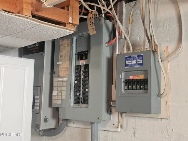 655 Clinton Court, Findlay, OH 45840