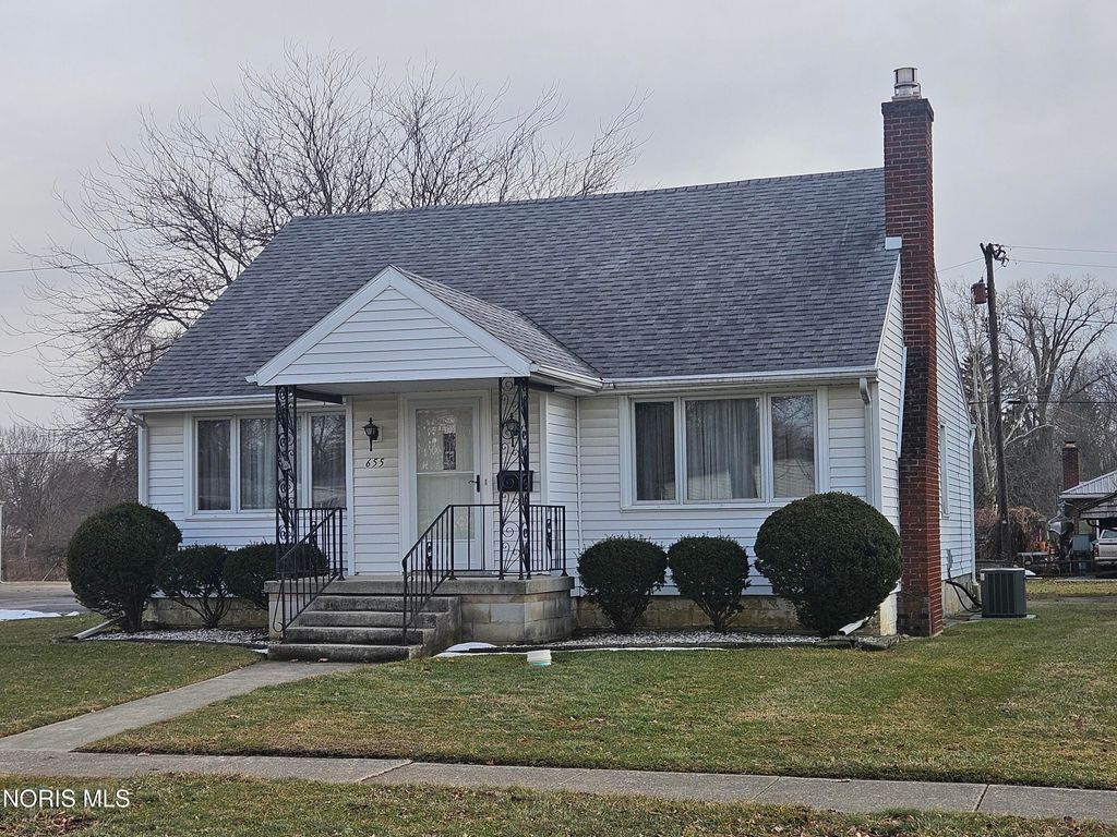 655 Clinton Court, Findlay, OH 45840