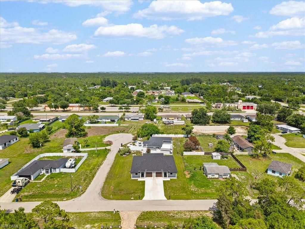1010/1012 Gerald AVE, LEHIGH ACRES, FL 33936 — photo 2