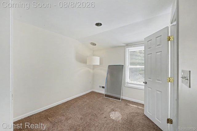 6261 Andersonville Road, Waterford Charter Township, MI 48329