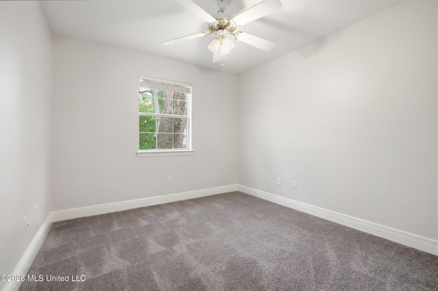 11047 Oakcrest Drive, D'iberville, MS 39540