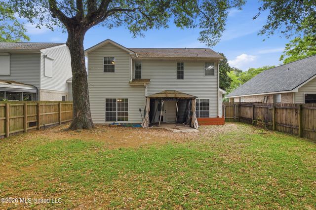 11047 Oakcrest Drive, D'iberville, MS 39540