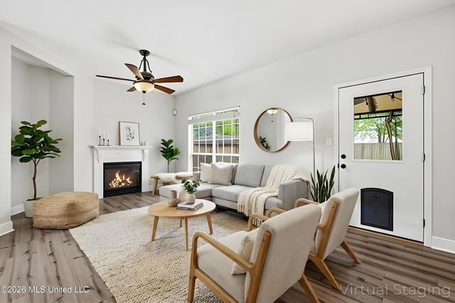 11047 Oakcrest Drive, D'iberville, MS 39540