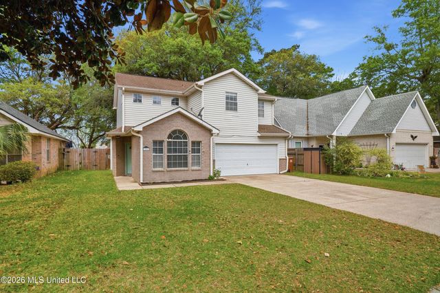 11047 Oakcrest Drive, D'iberville, MS 39540