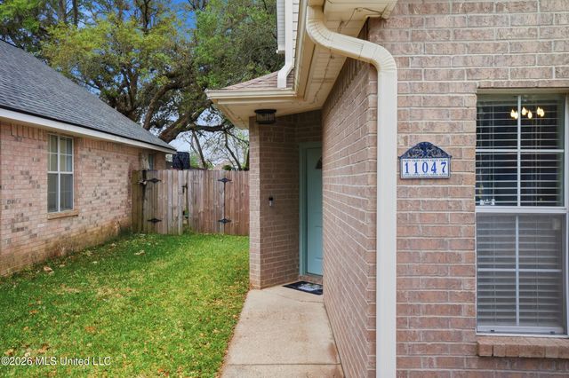 11047 Oakcrest Drive, D'iberville, MS 39540