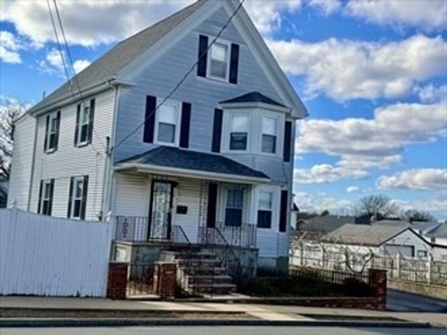 18 Driscoll St, Peabody, MA 01960