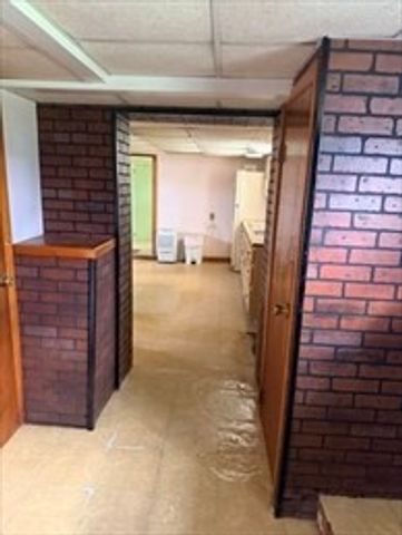 18 Driscoll St, Peabody, MA 01960