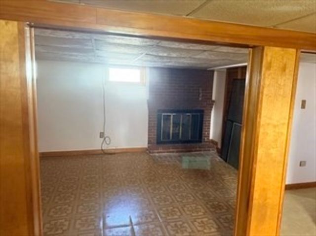 18 Driscoll St, Peabody, MA 01960